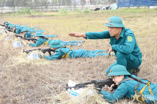'Sao vuông' thành phố Uông Bí thi đua luyện rèn, lập công mừng Đại lễ