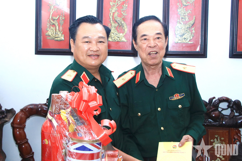 Nhớ đồng đội trước ngày đại lễ