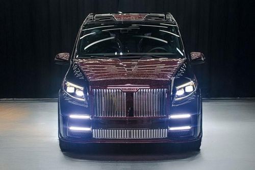 Mercedes-Benz V-Class 'biến hình' toàn diện với gói độ Mansory