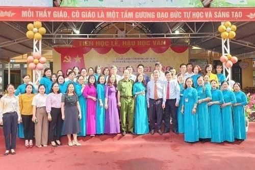 Năm học rực rỡ sắc màu tại Trường Tiểu học số 2 xã Thanh Xương