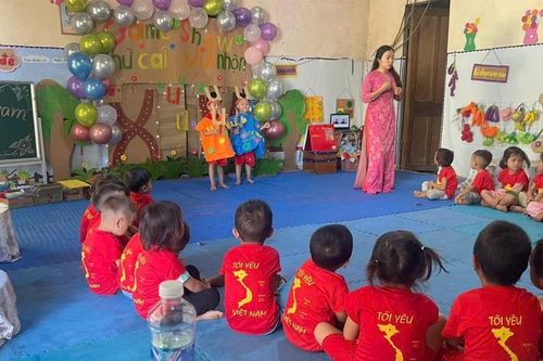 Trường Mầm non Pu Lau nâng cao chất lượng đội ngũ qua sinh hoạt chuyên môn