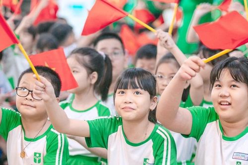 Lắng mình nghe lịch sử, viết tiếp câu chuyện hòa bình