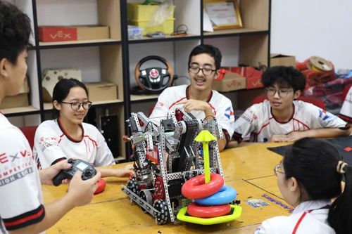 Tạo nguồn nhân lực ngành STEM: Cần chính sách đủ sức hấp dẫn