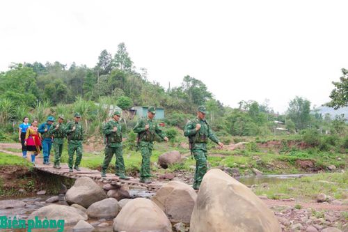 Sẵn sàng chiến đấu cao, giữ bình yên nơi phên dậu Tổ quốc