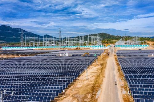 Cựu Thứ trưởng Hoàng Quốc Vượng bị tuyên phạt 6 năm tù