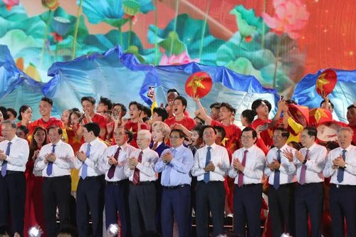Tổng Bí thư Tô Lâm dự chương trình 'Mùa xuân thống nhất'