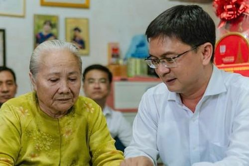 Trao bằng 'Tổ quốc ghi công' cho 5 nữ liệt sĩ biệt động hy sinh Tết Mậu Thân 1968