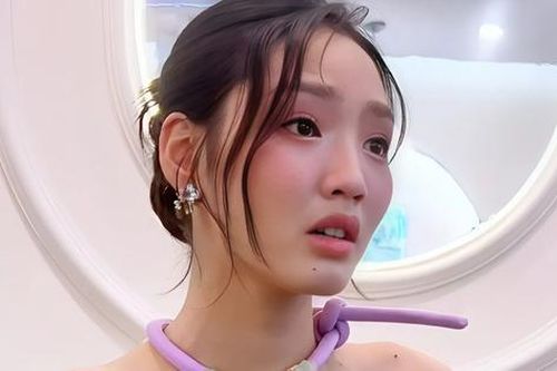 Nàng thơ 17 tuổi của Victor Vũ: 'Tôi không sống với cha, va chạm với đời từ sớm'