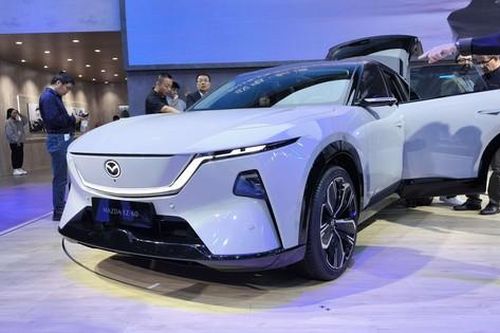 SUV điện Mazda EZ-60 gây sốt khi vừa ra mắt