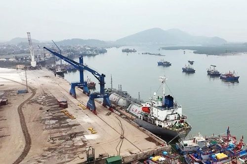 Giải pháp tăng sức cạnh tranh cho cảng biển Nghệ An