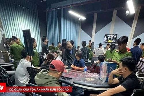Triệt xóa sòng bạc hoạt động núp bóng câu lạc bộ Poker