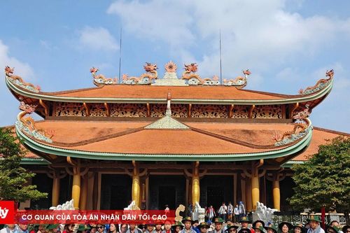 Hơn 100 đại biểu kiều bào về thăm Đất thép Củ Chi