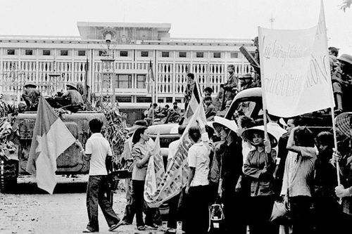 Ký ức vỡ òa ngày 30/4/1975 của người Việt ở nơi cách xa Tổ quốc