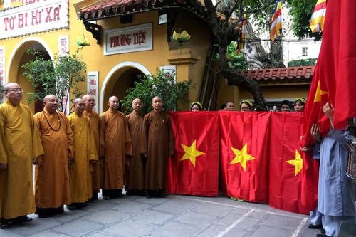 Các chùa đồng loạt cử chuông trống, cầu quốc thái dân an vào sáng 30/4