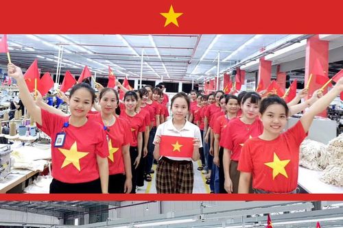 Cờ đỏ sao vàng rực sáng khắp các nhà máy, công xưởng ở Nghệ An