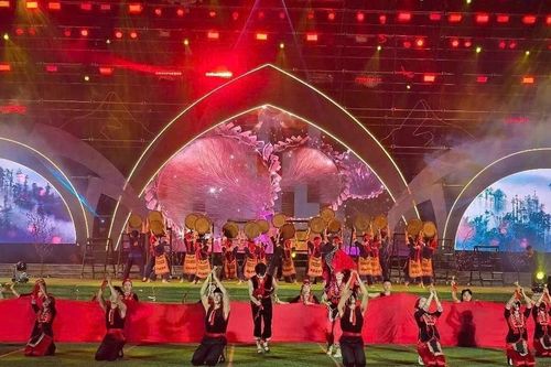 Khai mạc lễ hội mùa hè năm 2025 với chủ đề 'Sa Pa - Xứ sở của tình yêu'
