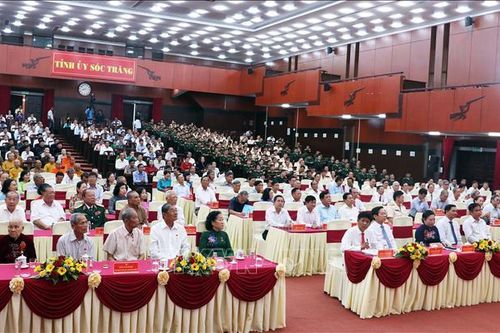 Sôi nổi các hoạt động thiết thực kỷ niệm 50 năm thống nhất đất nước