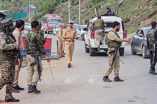 Ấn Độ đóng cửa gần 50 điểm du lịch ở Kashmir