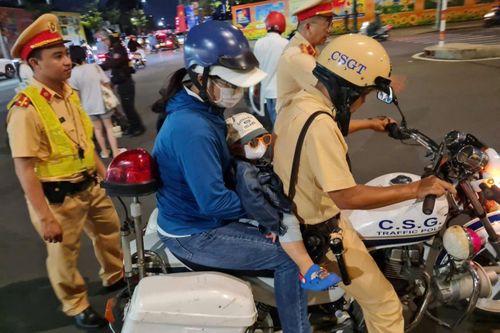 TP Hồ Chí Minh: Những dấu ấn đẹp của Cảnh sát giao thông trước thềm Đại lễ 30/4
