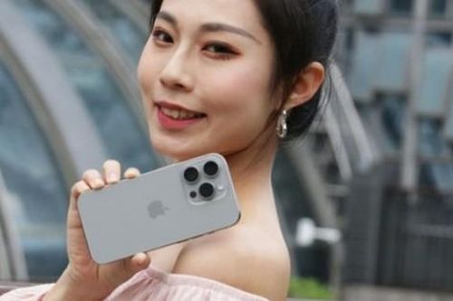Top smartphone cao cấp giảm giá cực 'khét' dịp 30/4