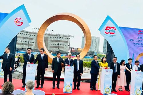 TPHCM: Khánh thành công trình Biểu tượng hữu nghị quốc tế