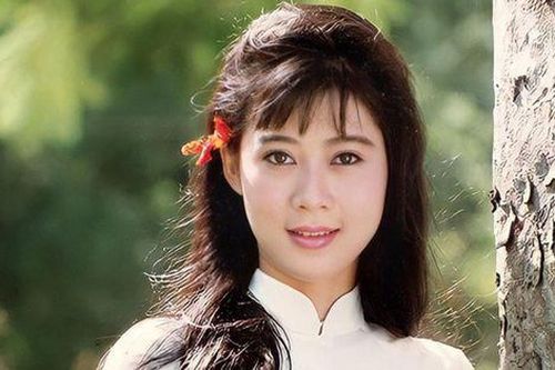 Nữ diễn viên Việt cát-xê 10 cây vàng, rời showbiz sau cú sốc ở lễ đính hôn giờ ra sao?