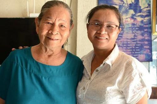 Những 'người tù không số' trong vòng tay mẹ nơi địa ngục trần gian