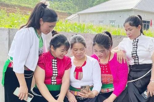 Khi phụ nữ nghèo biết cách 'số hóa' cuộc sống
