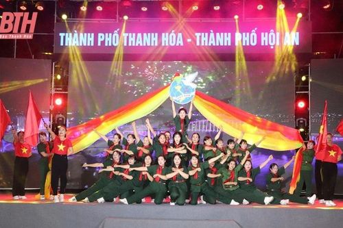 Giao lưu văn nghệ với chủ đề 'Vũ điệu khỏe đẹp'