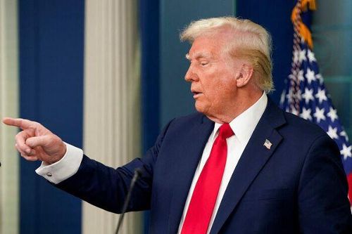 100 ngày đầu nhiệm kỳ của ông Trump qua những con số