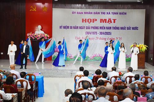 Họp mặt kỷ niệm 50 năm Ngày Giải phóng miền Nam, thống nhất đất nước