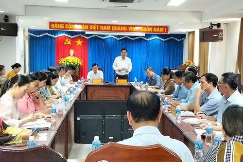 UBMTTQVN TP. Long Xuyên giám sát kết quả triển khai xóa nhà tạm, nhà dột nát