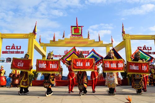 Đầu tư phát triển văn hóa xứng tầm