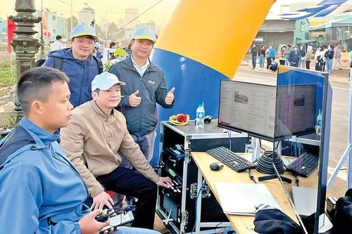Đời người trong thời khắc đặc biệt của đất nước