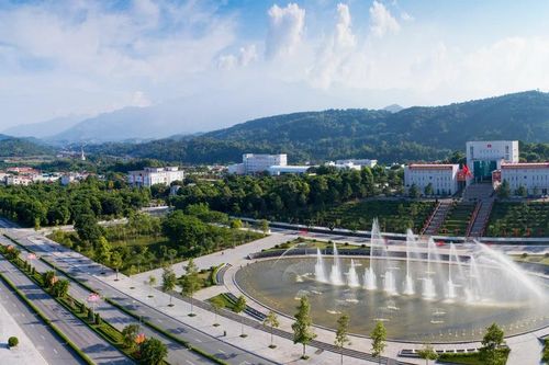 Công tác xây dựng tổ chức đảng ở Lào Cai: Tiếp bước hào khí Đại thắng mùa Xuân 1975