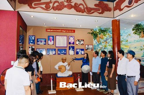Thi đua phát triển và nâng chất du lịch