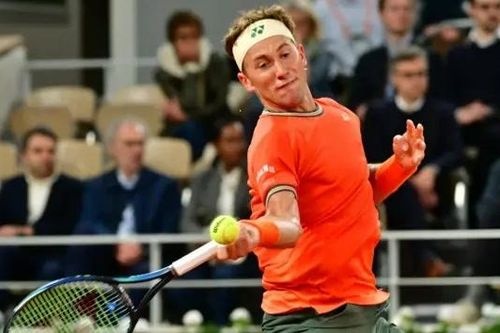 Casper Ruud ghi tên vào vòng 4 Madrid Open