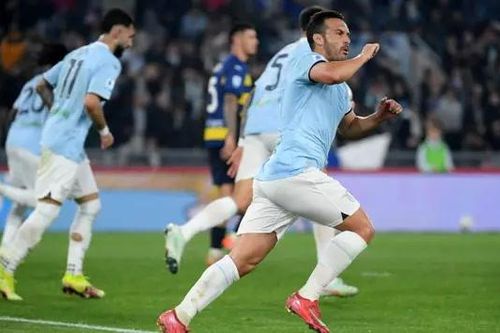 Lazio bỏ lỡ cơ hội cạnh tranh top 4 Serie A