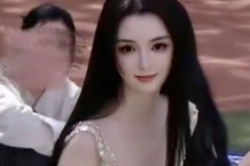 Nữ sinh 'vượt mặt' AI về nhan sắc gây sốt, một chi tiết 'kỳ lạ' khiến dân mạng không ngừng bàn tán