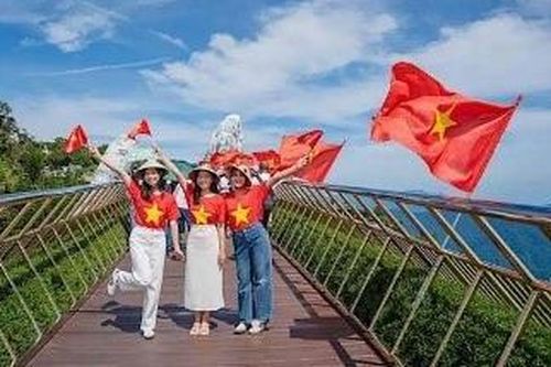 Việt Nam - cuộc tái sinh nhiệm màu từ tro tàn chiến tranh