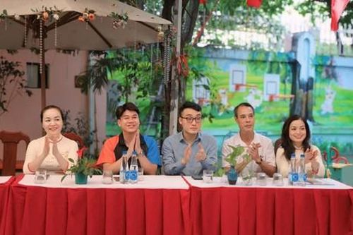 Sôi nổi ngày hội thể thao của các em học sinh chào mừng đại lễ của dân tộc