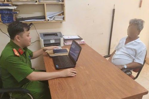 Bố vợ 'giao ma túy' giúp con rể