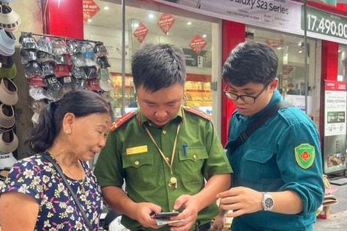 Tin tức đặc biệt trên báo in Hànôịmới ngày 29-4-2025