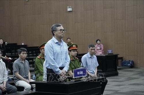Cựu Thứ trưởng Bộ Công Thương Hoàng Quốc Vượng bị phạt 6 năm tù