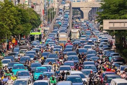 Hà Nội: Giao thông ùn tắc trong ngày làm việc cuối trước kỳ nghỉ lễ