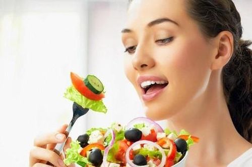Ăn chậm có giúp giảm cân không?