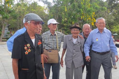 Cuộc hạnh ngộ sau nửa thế kỷ