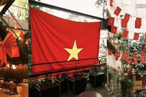 TP.HCM: Ghé những quán cà phê rực rỡ màu cờ, điểm check-in ấn tượng dịp nghỉ lễ