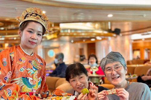 Chương trình giao lưu 'Viết tiếp câu chuyện hòa bình'