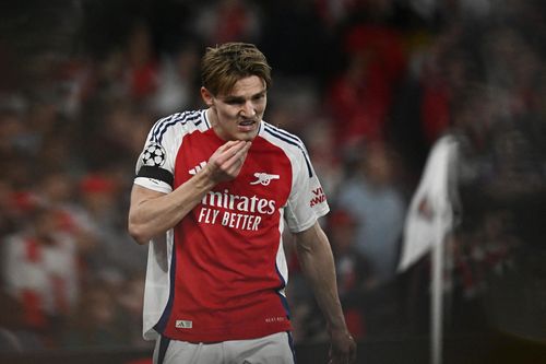 CĐV Arsenal nổi giận với Odegaard